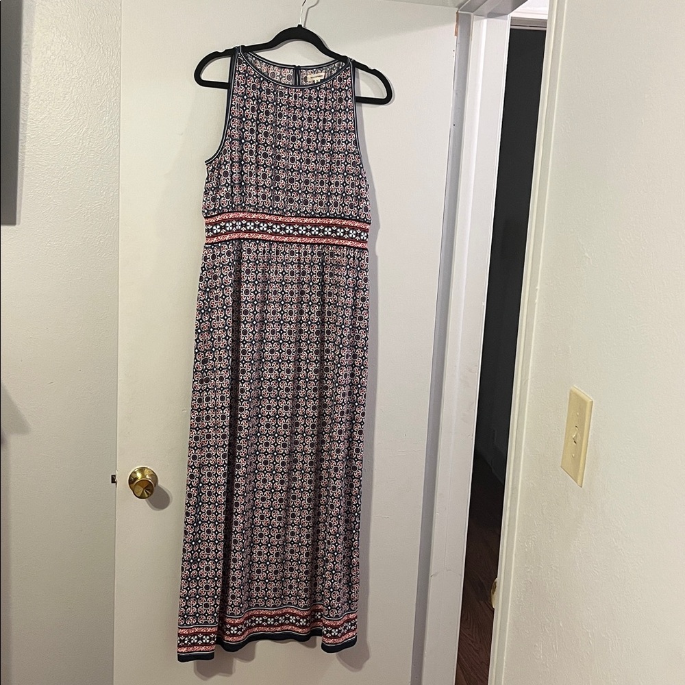 Sleeveless Printed Maxi Dress in Navy and Pink